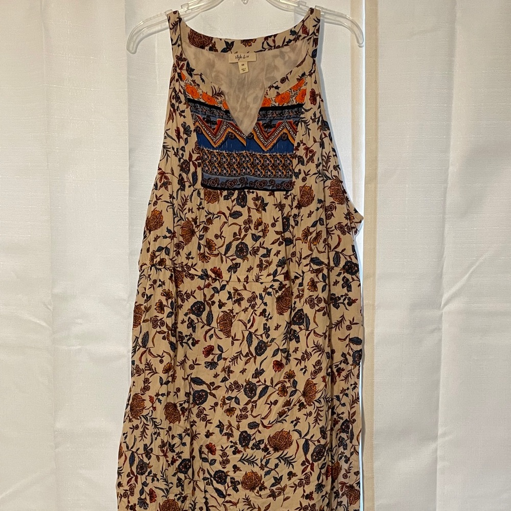 Sleeveless dress